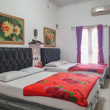 Wisma Vandera Syariah Garut Mitra Reddoorz Exteriér fotografie